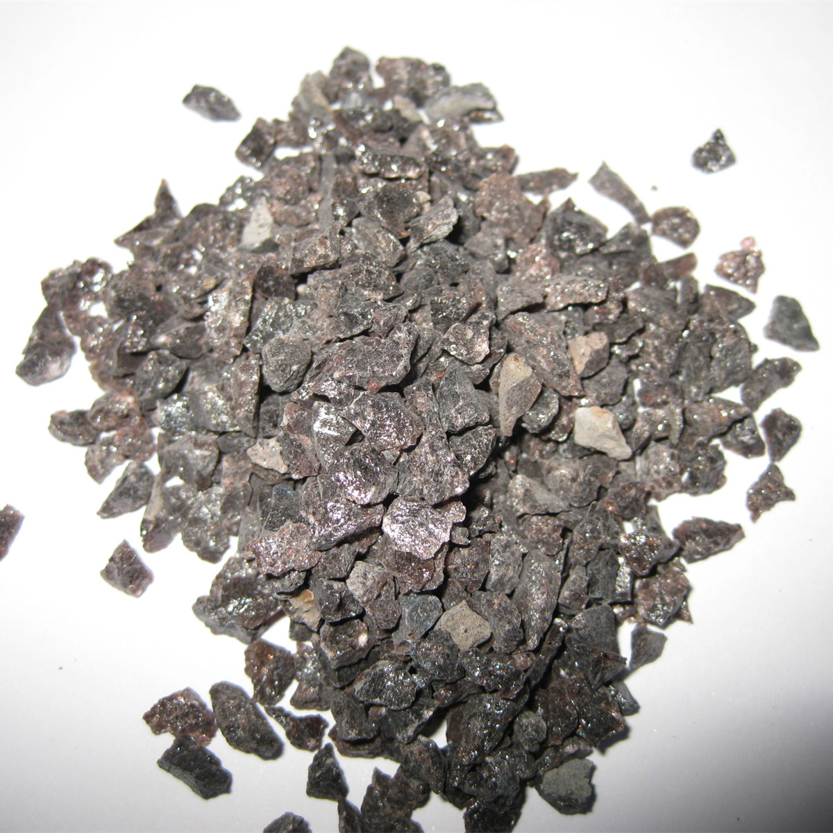 3-4mm倾倒炉棕刚玉耐磨材料